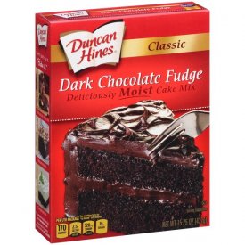 Duncan Hines Classic Dark Chocolate Fudge Cake Mix 15.25 oz