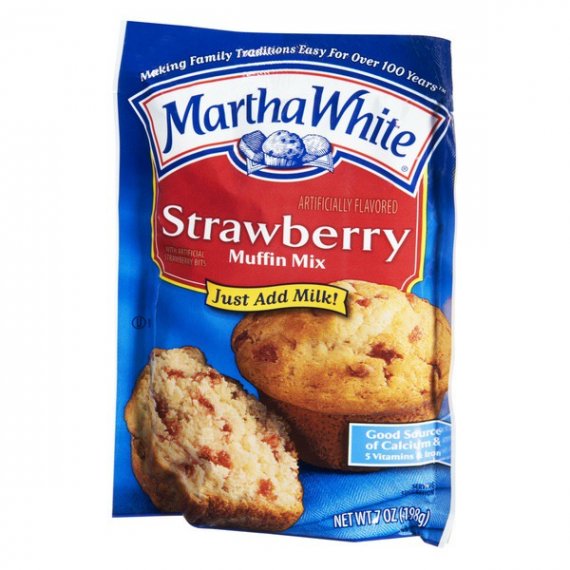 Martha White Strawberry Muffin Mix, 7.0 OZ, 3 image